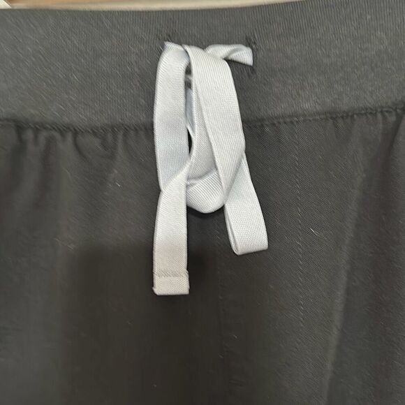 Figs Technical Collection Mens Black Drawstring Elastic Waistband Scrub Pants Si - Picture 2 of 9